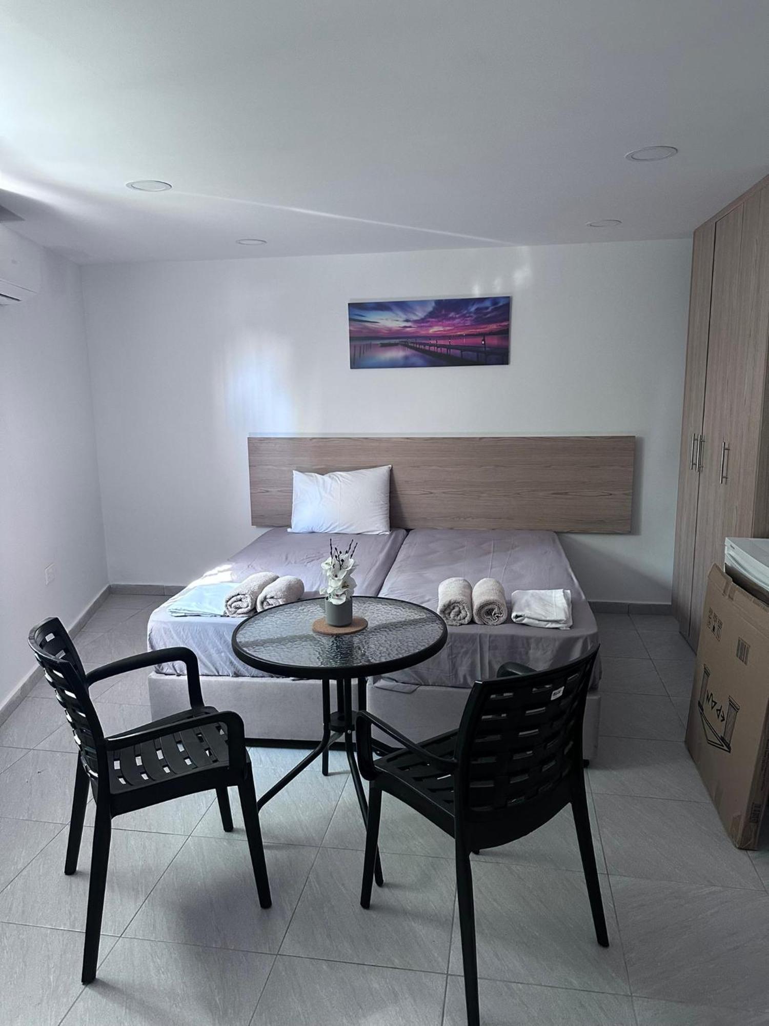 Ivi Apartments Ajía Nápa Eksteriør bilde